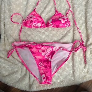 Super cute matching bathing suit